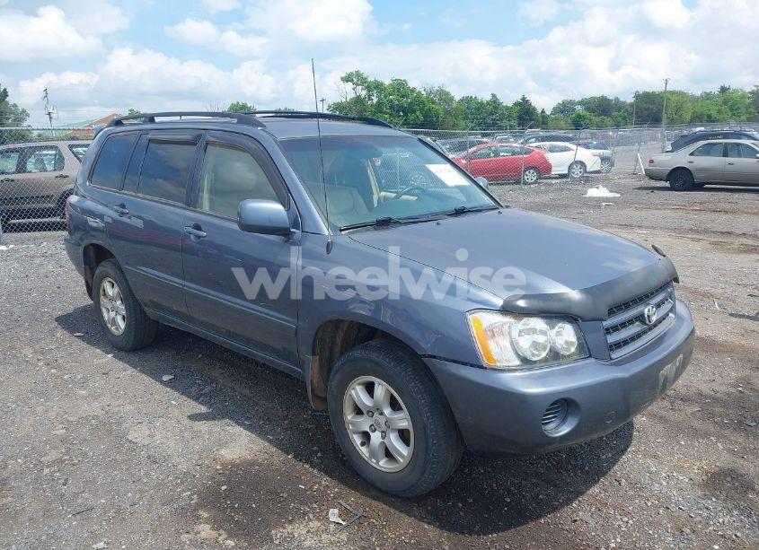 2003 Toyota Highlander V6 (VIN JTEHF21A530137780) main photo