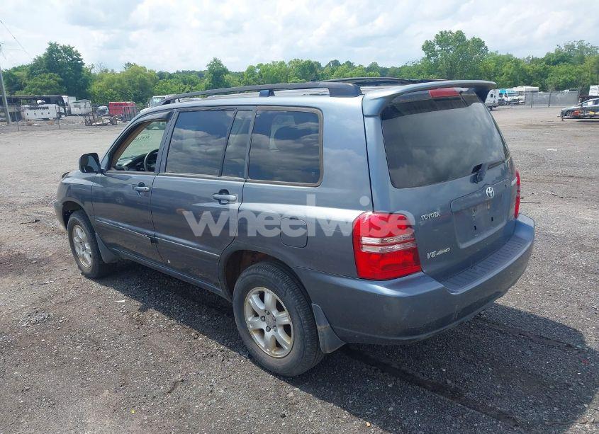 Photo 3 of 2003 Toyota Highlander V6 (VIN JTEHF21A530137780)