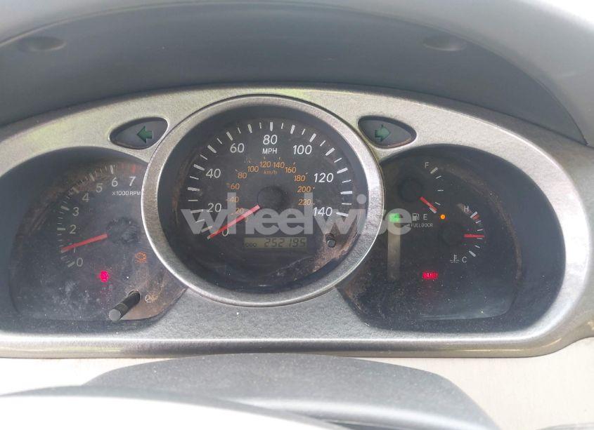 Photo 7 of 2003 Toyota Highlander V6 (VIN JTEHF21A530137780)