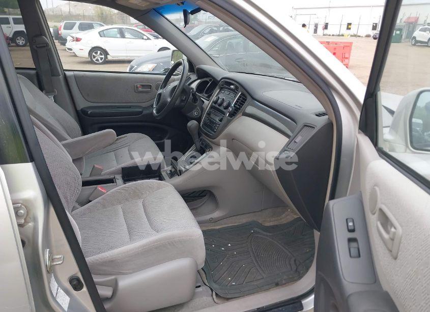 Photo 5 of 2002 Toyota Highlander V6 (VIN JTEHF21A620078429)