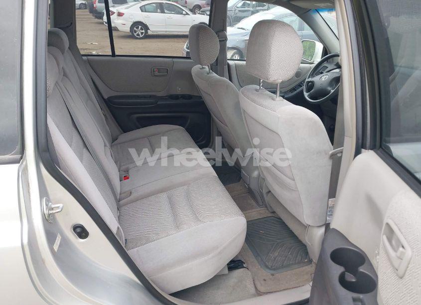 Photo 8 of 2002 Toyota Highlander V6 (VIN JTEHF21A620078429)