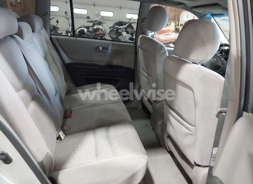 Photo 8 of 2003 Toyota Highlander V6 (VIN JTEHF21A630100270)