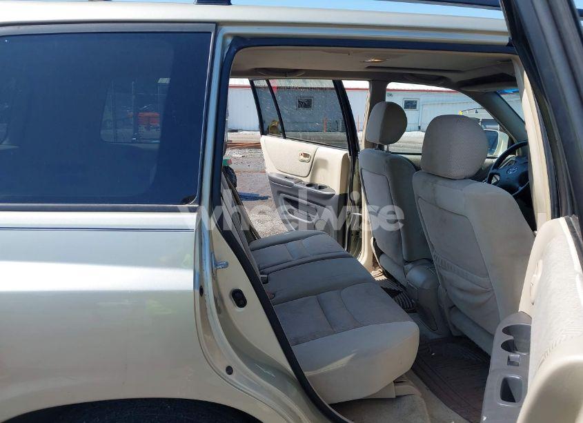 Photo 8 of 2003 Toyota Highlander V6 (VIN JTEHF21A630130367)