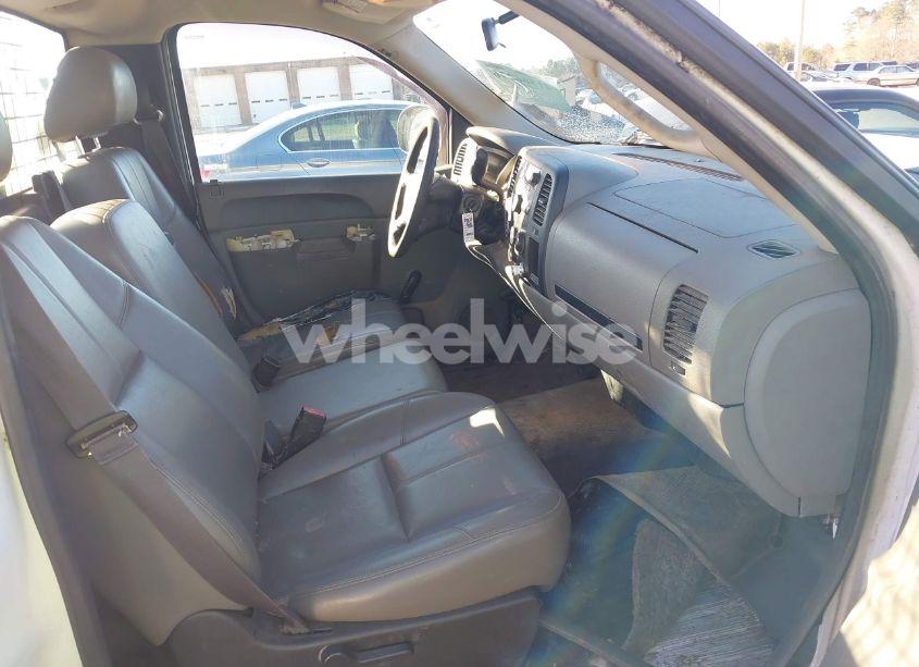 Photo 5 of 2013 Chevrolet Silverado 2500HD WORK TRUCK (VIN JTEHF21A720******)