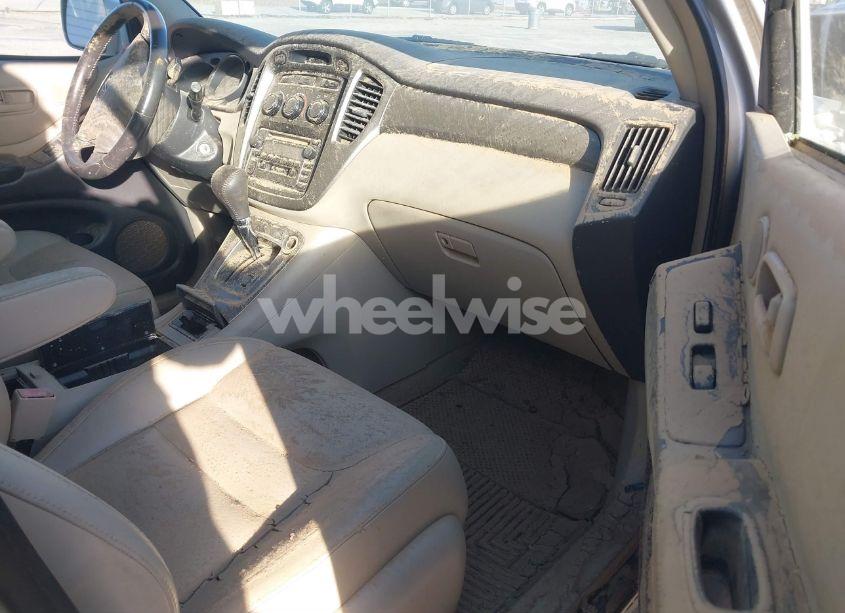 Photo 5 of 2002 Toyota Highlander (VIN JTEHF21A720047268)