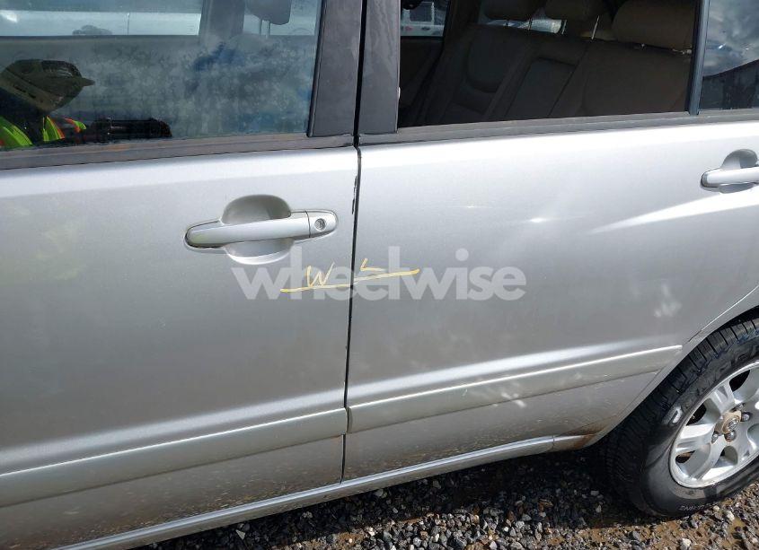 Photo 6 of 2002 Toyota Highlander (VIN JTEHF21A720047268)