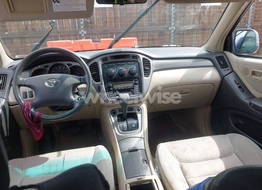 Photo 5 of 2003 Toyota Highlander V6 (VIN JTEHF21A830145968)