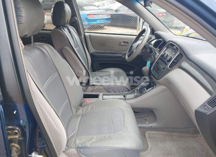 Photo 5 of 2003 Toyota Highlander V6 (VIN JTEHF21AX30152341)