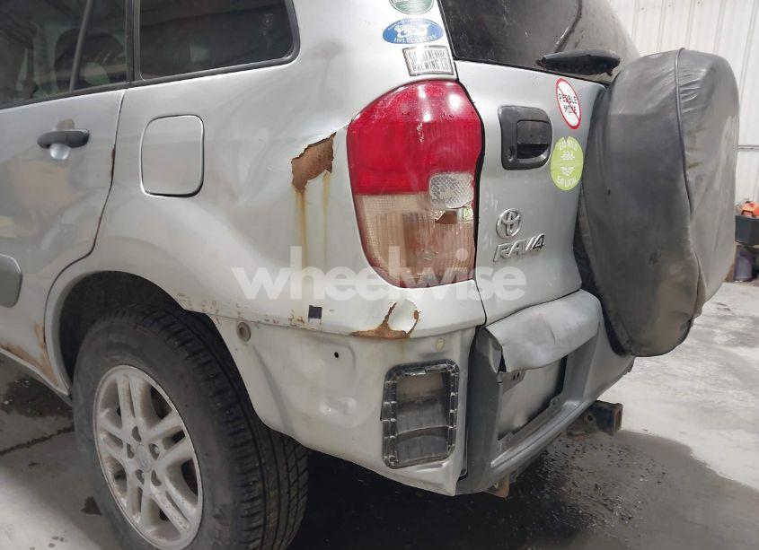 Photo 6 of 2001 Toyota Rav4 (VIN JTEHH20V210071023)