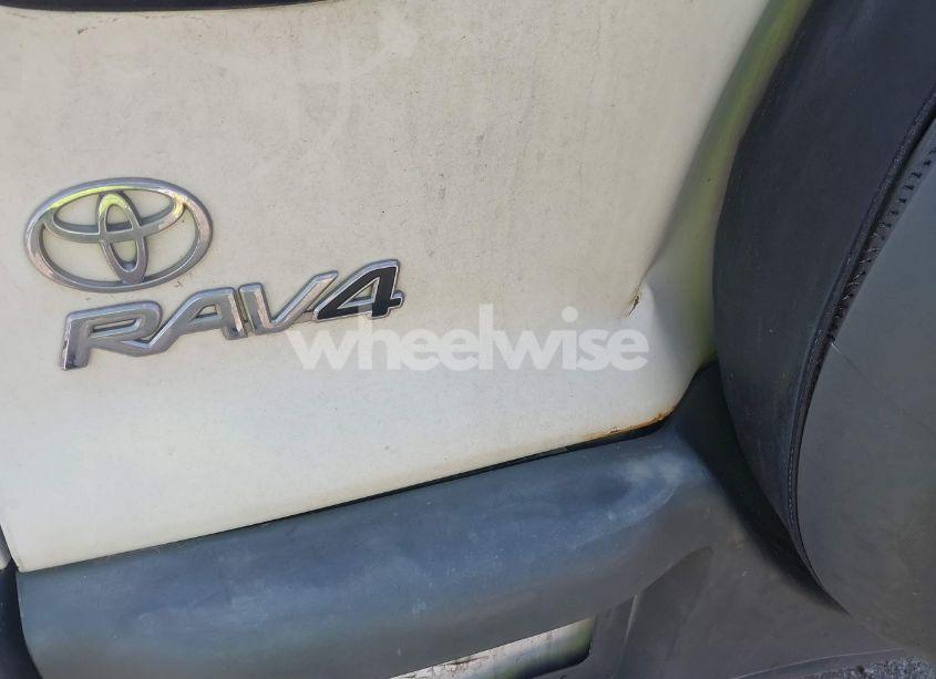 Photo 6 of 2001 Toyota Rav4 (VIN JTEHH20V810040746)