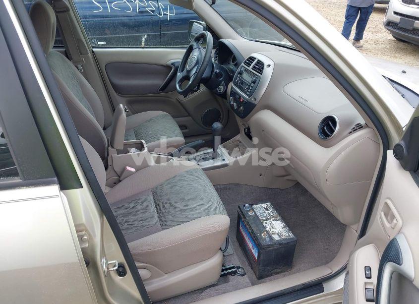 Photo 5 of 2001 Toyota Rav4 (VIN JTEHH20V810073911)