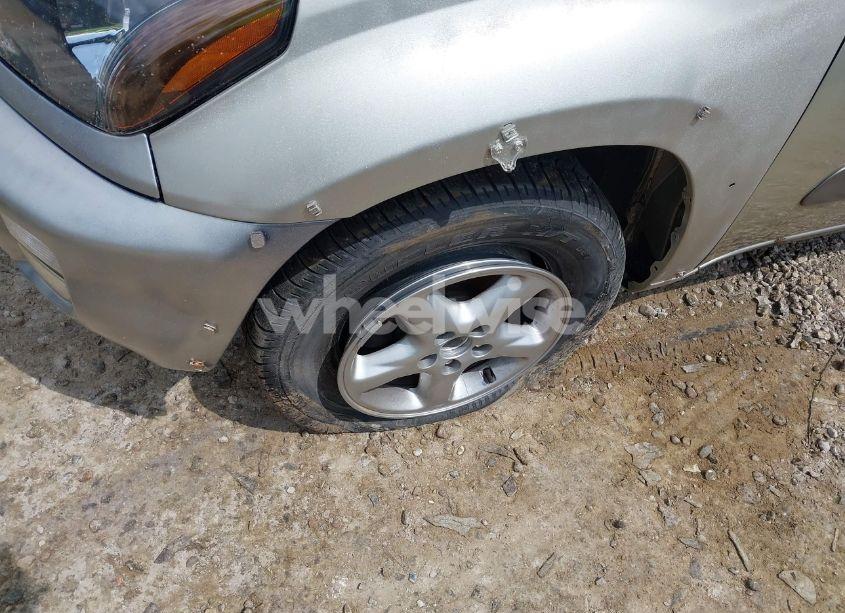 Photo 6 of 2001 Toyota Rav4 (VIN JTEHH20V810073911)