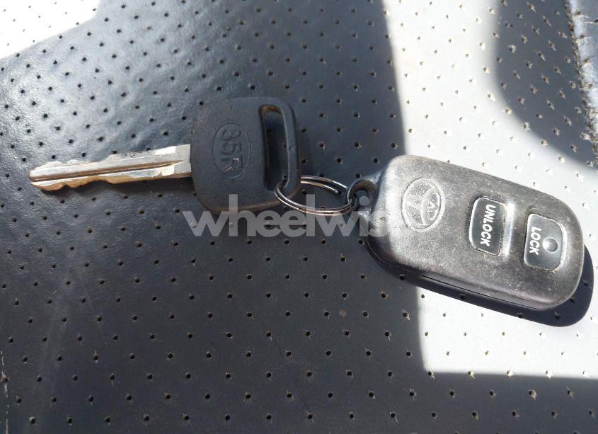 Photo 11 of 2001 Toyota Rav4 (VIN JTEHH20V910077515)