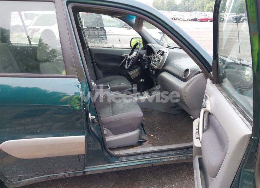 Photo 5 of 2003 Toyota Rav4 (VIN JTEHH20V930198628)