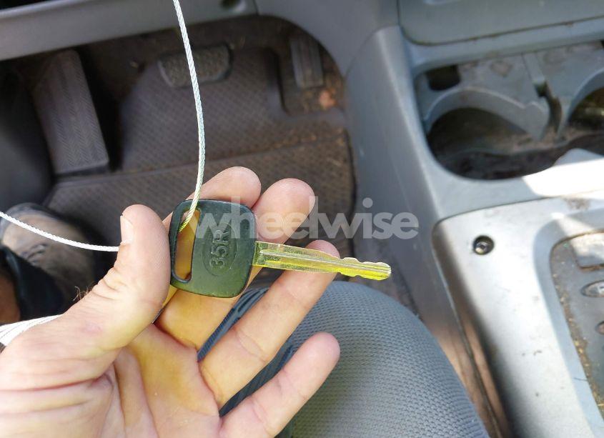 Photo 11 of 2002 Toyota Rav4 (VIN JTEHH20VX20143460)