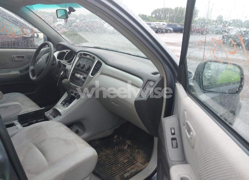 Photo 5 of 2007 Toyota Highlander V6 (VIN JTEHP21A670194055)