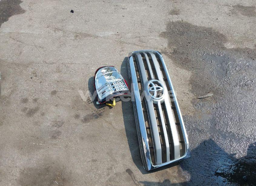 Photo 12 of 2006 Toyota Land CRUISER V8 (VIN JTEHT05J162091395)