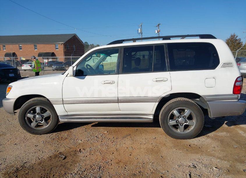 Photo 14 of 2005 Toyota Land CRUISER V8 (VIN JTEHT05J952078683)