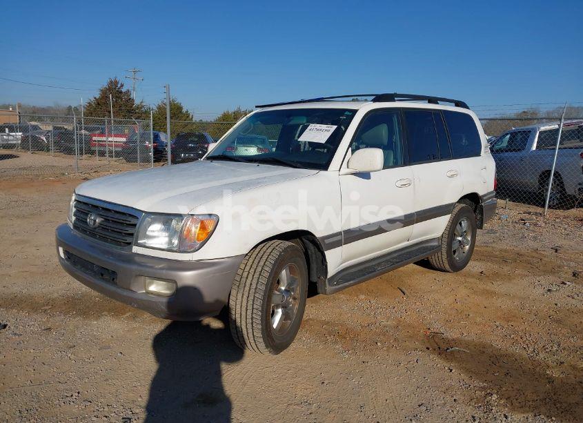 Photo 2 of 2005 Toyota Land CRUISER V8 (VIN JTEHT05J952078683)