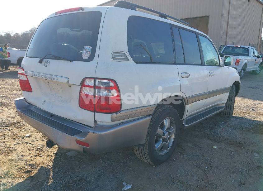 Photo 4 of 2005 Toyota Land CRUISER V8 (VIN JTEHT05J952078683)