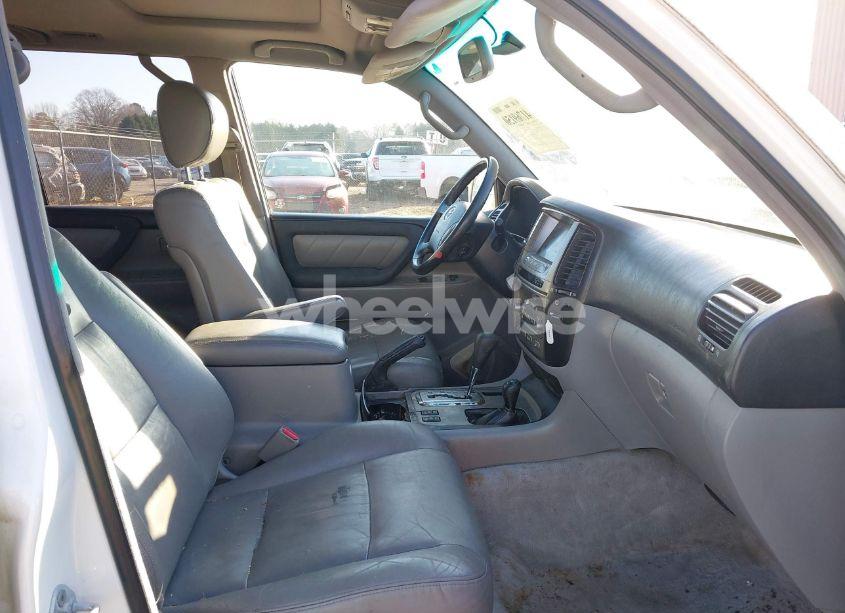 Photo 5 of 2005 Toyota Land CRUISER V8 (VIN JTEHT05J952078683)