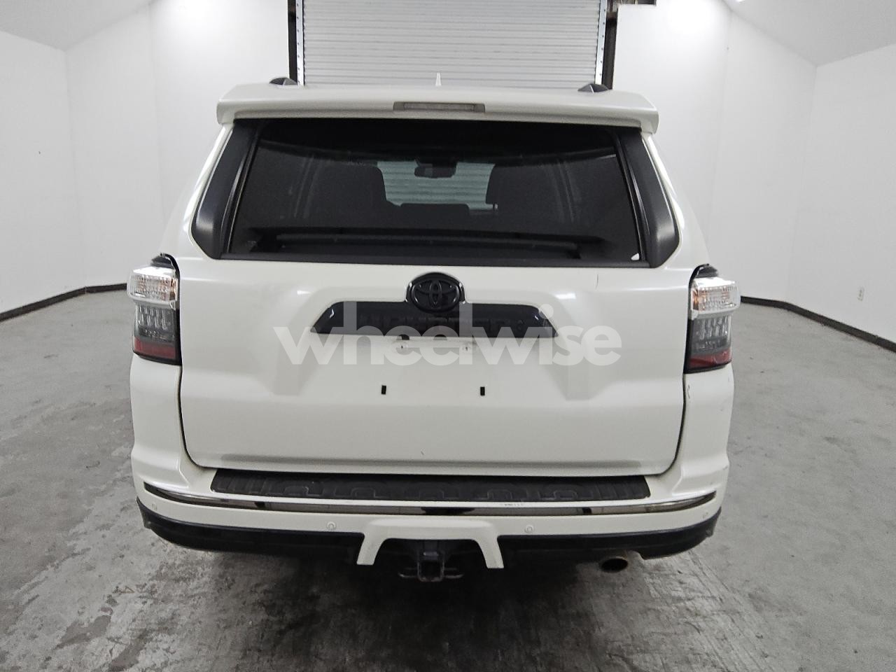 Photo 6 of 2021 TOYOTA 4RUNNER NIGHT SHADE (VIN JTEJU5JR2M5848307)