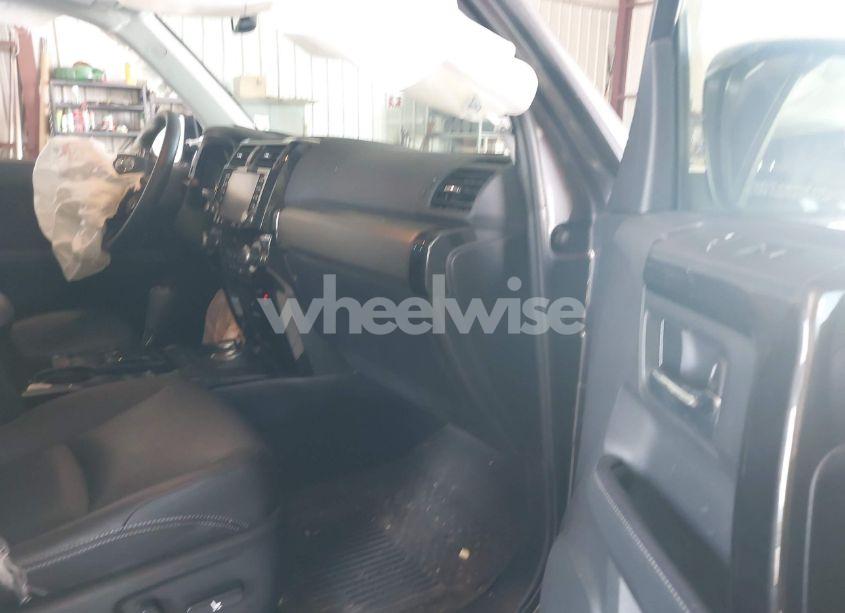 Photo 5 of 2021 Toyota 4runner NIGHTSHADE SPECIAL EDITION (VIN JTEJU5JR3M5953471)