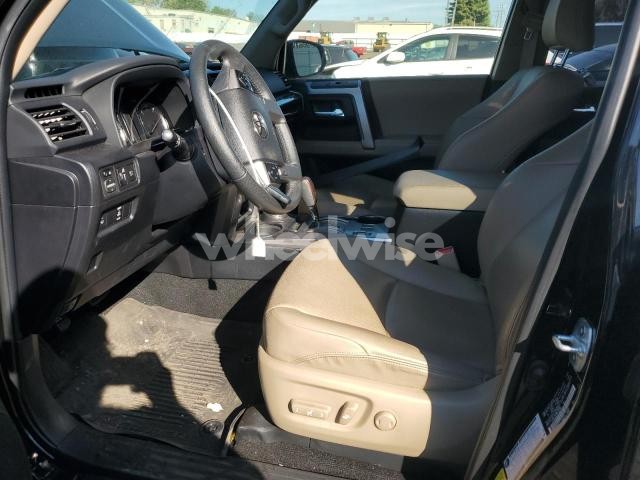 Photo 5 of 2021 TOYOTA 4RUNNER TRAIL (VIN JTEKU5JR1M5863580)