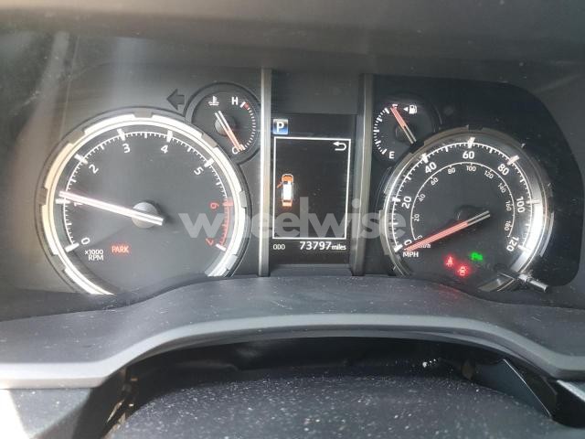 Photo 6 of 2022 TOYOTA 4RUNNER LIMITED (VIN JTEKU5JR1N5989956)