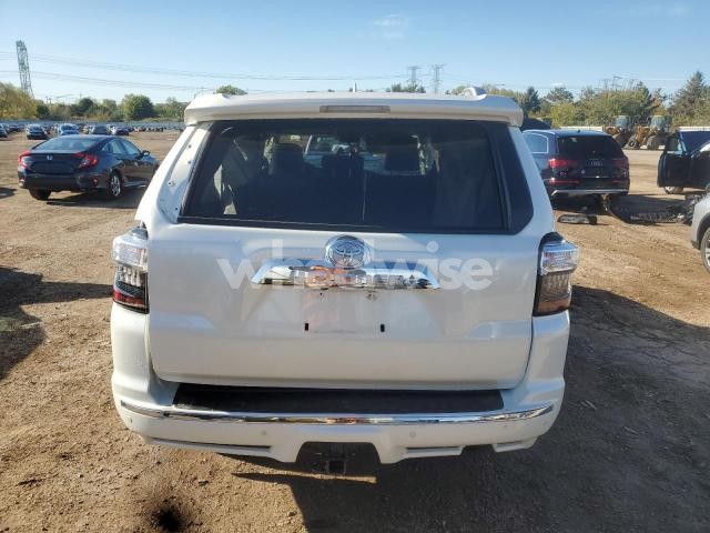 Photo 2 of 2022 TOYOTA 4RUNNER LIMITED (VIN JTEKU5JR1N6074793)