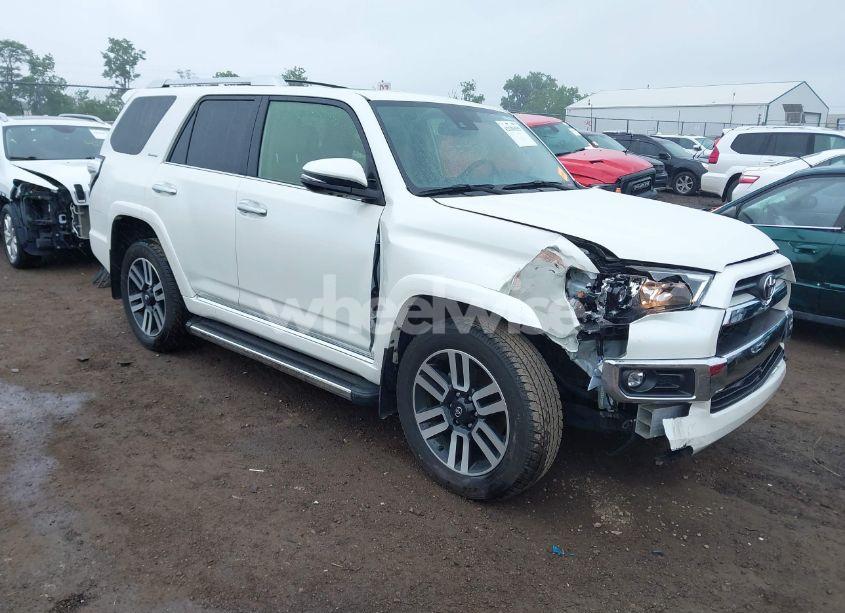 2023 Toyota 4runner LIMITED (VIN JTEKU5JR2P6164599) main photo