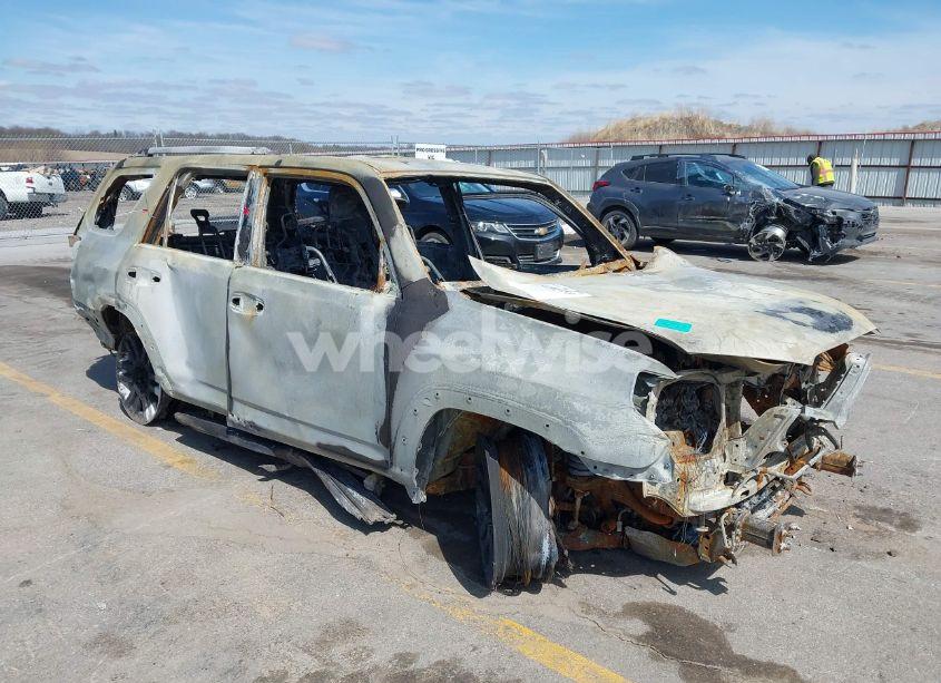 2021 Toyota 4runner LIMITED (VIN JTEKU5JR5M5946672) main photo