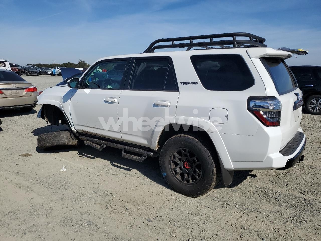 Photo 2 of 2021 TOYOTA 4RUNNER VENTURE (VIN JTELU5JR1M5954126)