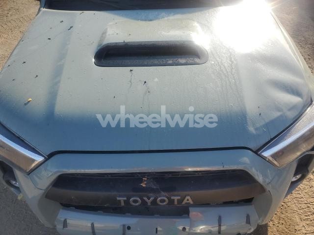 Photo 5 of 2021 TOYOTA 4RUNNER VENTURE (VIN JTELU5JR7M5960643)