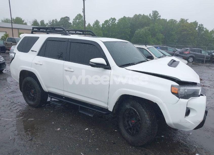 2024 Toyota 4runner TRD PRO (VIN JTELU5JR9R6232047) main photo