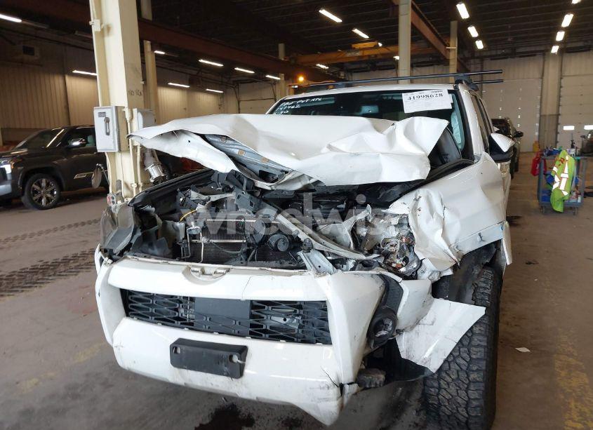 Photo 6 of 2021 Toyota 4runner SR5 (VIN JTEMU5JR0M5902037)