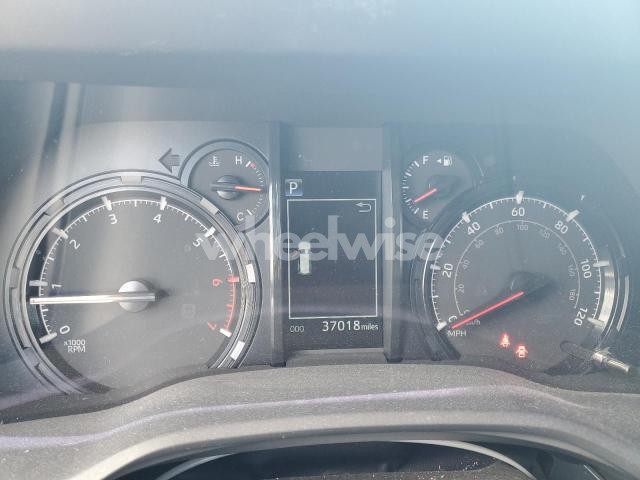 Photo 12 of 2022 TOYOTA 4RUNNER SR5/SR5 PREMIUM (VIN JTEMU5JR0N5972591)