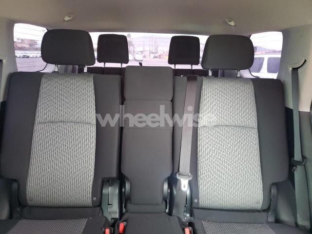 Photo 7 of 2022 TOYOTA 4RUNNER SR5/SR5 PREMIUM (VIN JTEMU5JR0N5972591)