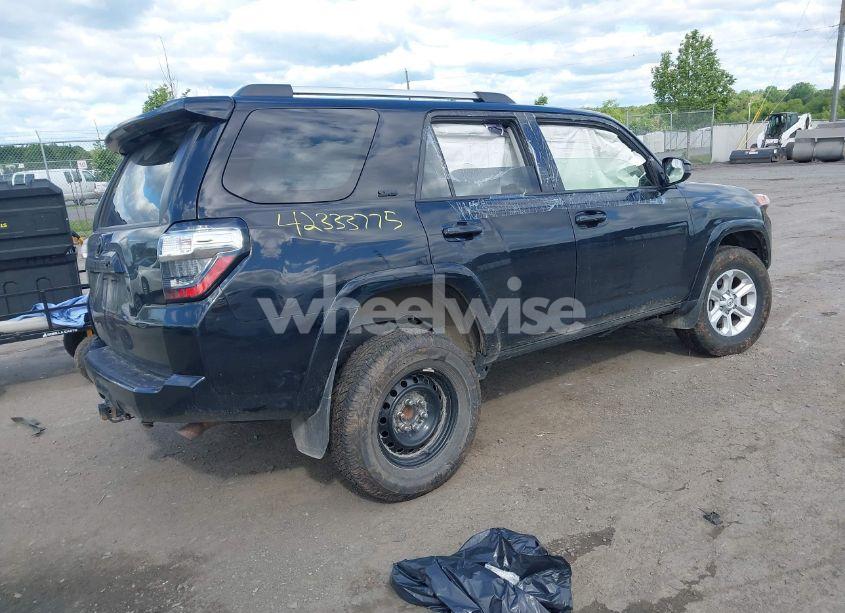 Photo 4 of 2021 Toyota 4runner SR5 (VIN JTEMU5JR1M5877746)