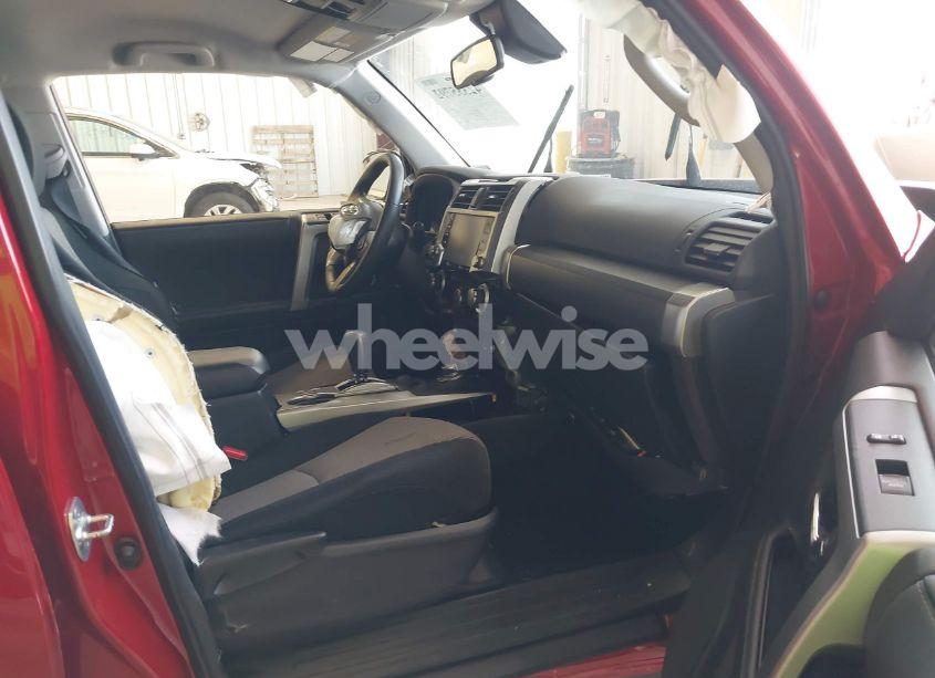 Photo 5 of 2024 Toyota 4runner SR5 (VIN JTEMU5JR1R6227607)