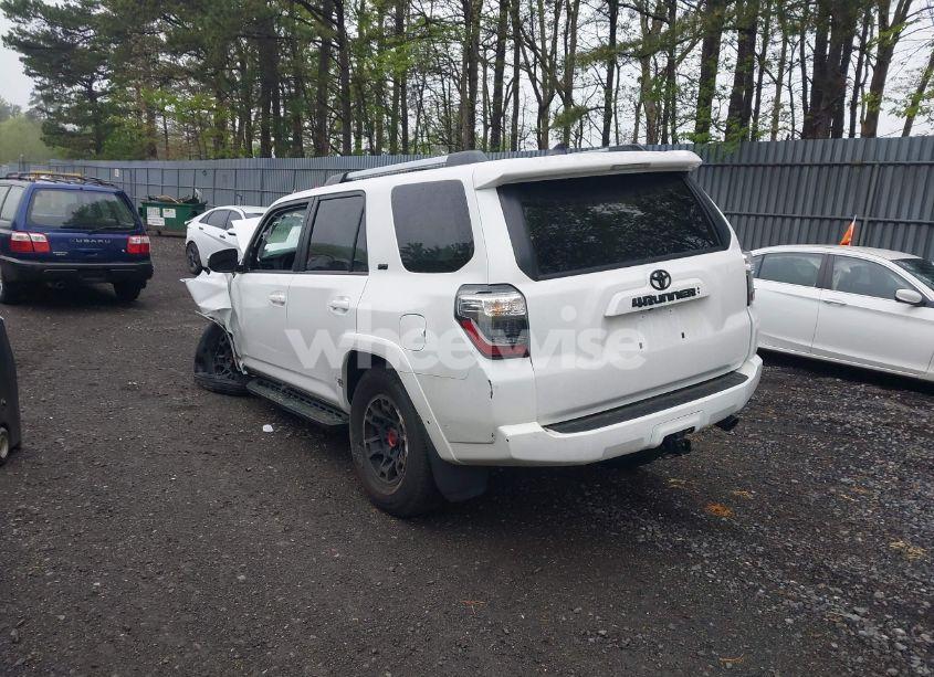 Photo 3 of 2024 Toyota 4runner SR5 (VIN JTEMU5JR1R6307408)