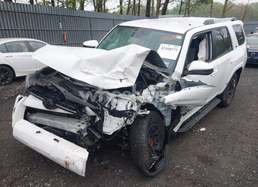 Photo 6 of 2024 Toyota 4runner SR5 (VIN JTEMU5JR1R6307408)