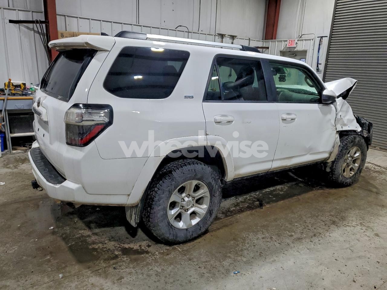 Photo 3 of 2024 TOYOTA 4RUNNER SR5/SR5 PREMIUM (VIN JTEMU5JR2R6284317)