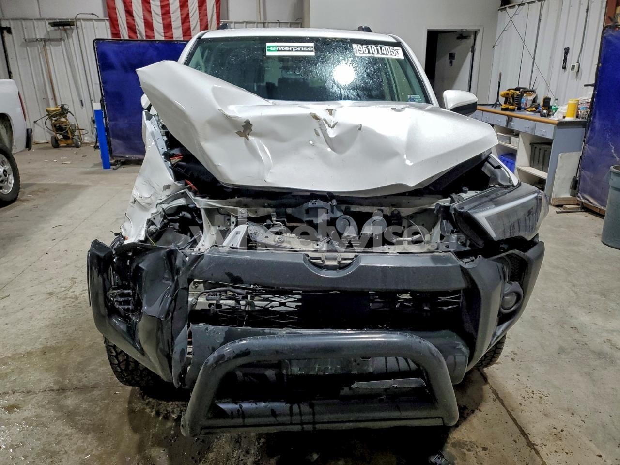 Photo 5 of 2024 TOYOTA 4RUNNER SR5/SR5 PREMIUM (VIN JTEMU5JR2R6284317)