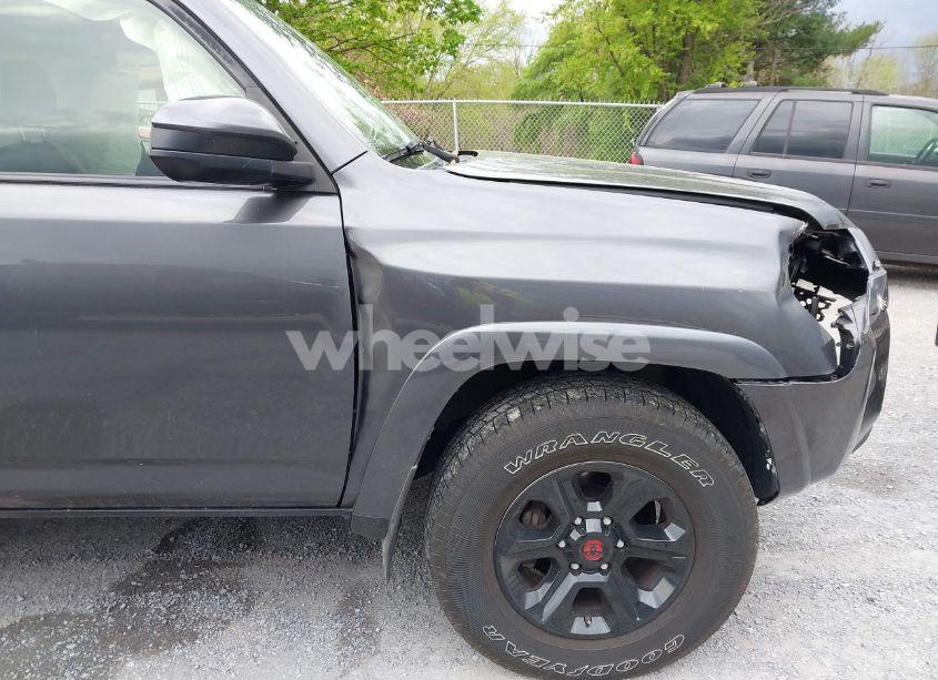 Photo 18 of 2021 Toyota 4runner SR5 (VIN JTEMU5JR8M5855842)