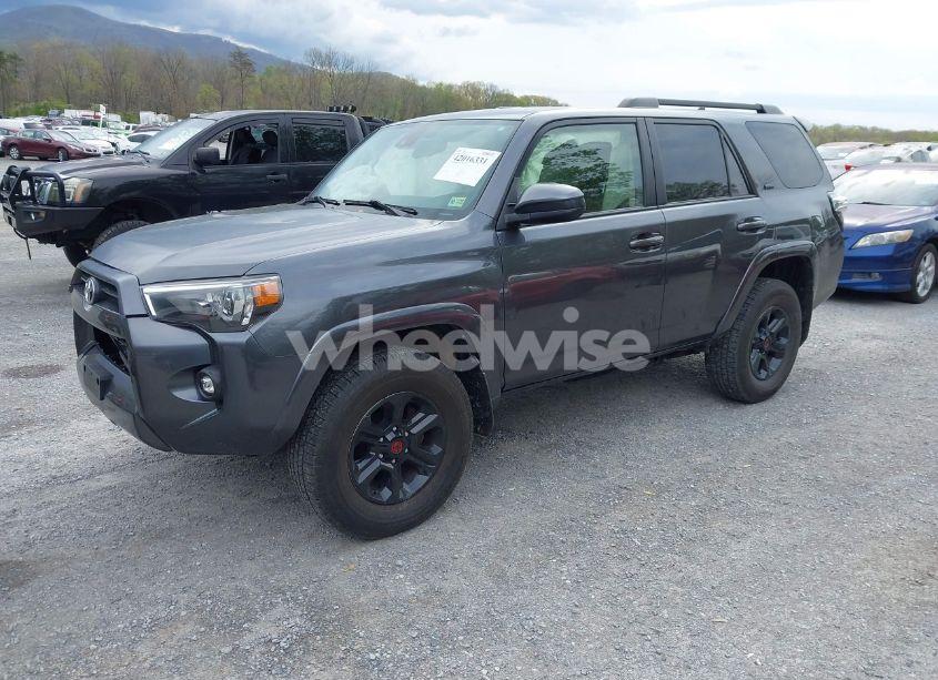 Photo 2 of 2021 Toyota 4runner SR5 (VIN JTEMU5JR8M5855842)