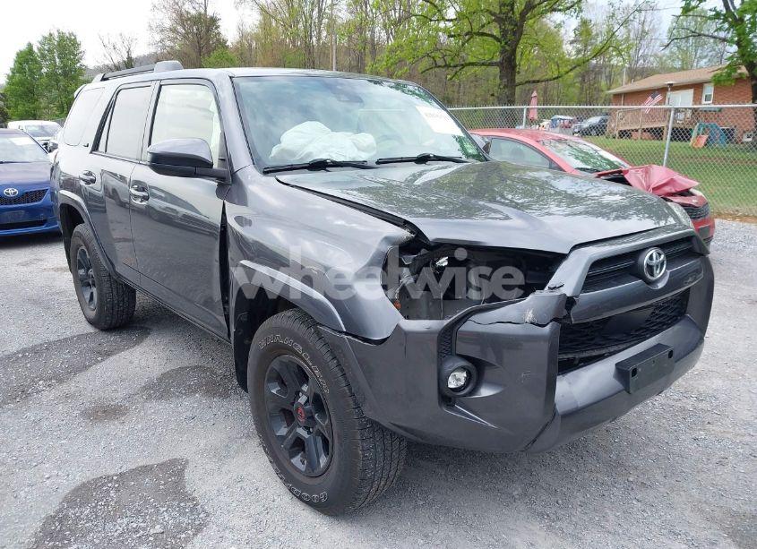 Photo 6 of 2021 Toyota 4runner SR5 (VIN JTEMU5JR8M5855842)