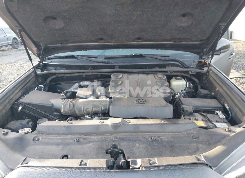 Photo 10 of 2021 Toyota 4runner SR5 (VIN JTEMU5JR8M5878358)