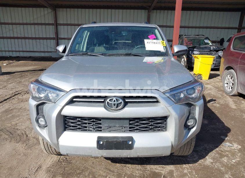 Photo 12 of 2022 Toyota 4runner SR5 (VIN JTEMU5JR8N6054775)