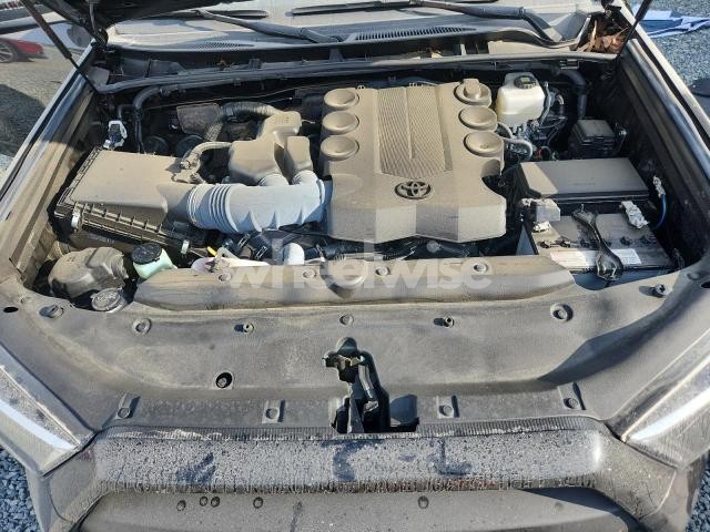 Photo 7 of 2024 TOYOTA 4RUNNER SR5/SR5 PREMIUM (VIN JTEMU5JR8R6224767)